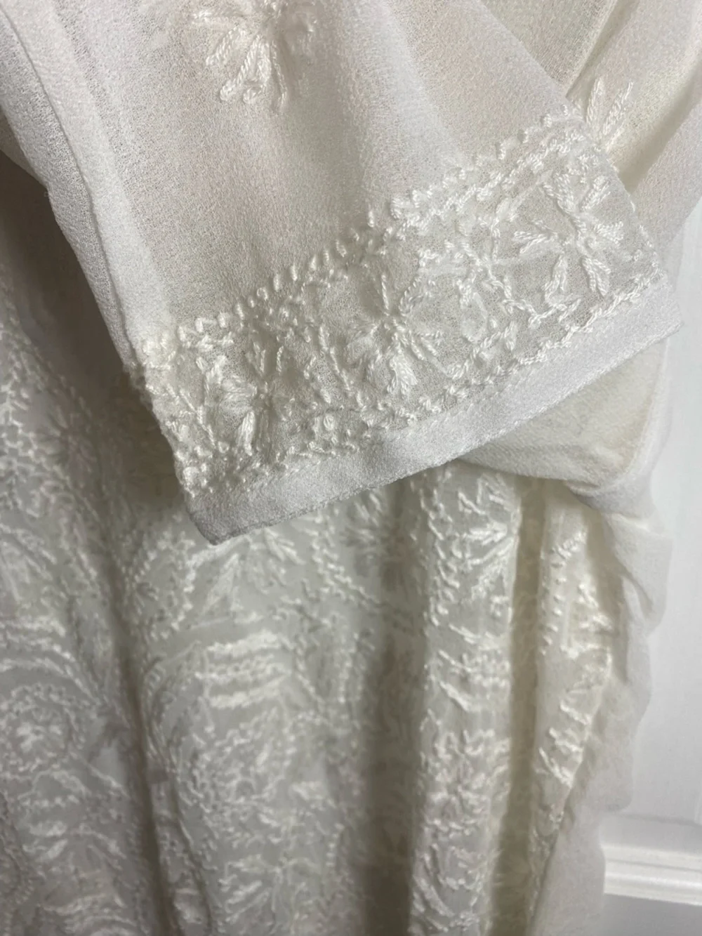 Shubham White Chikankari Embroidered Rayon Tunic Blouse Extra Large Boho Luxe - Picture 9 of 9